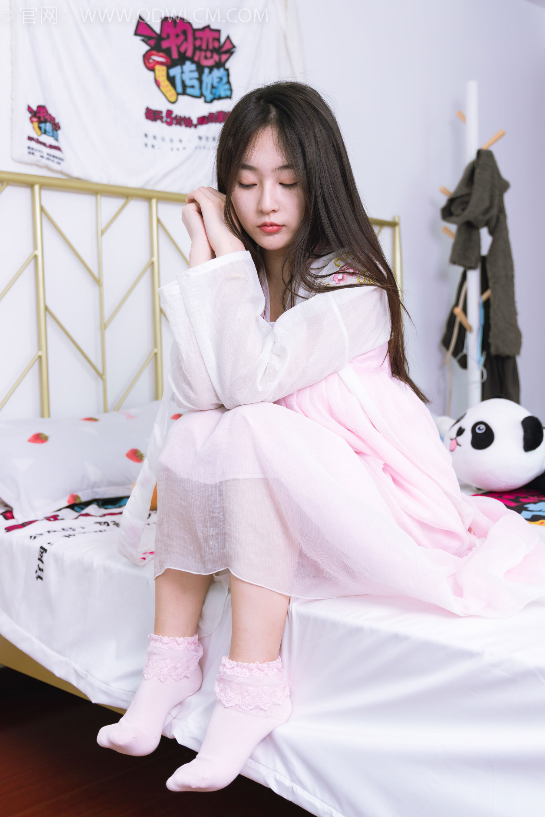 物恋传媒 No.2397 美兔 - 汉服、布鞋、粉色棉袜 - 图片07