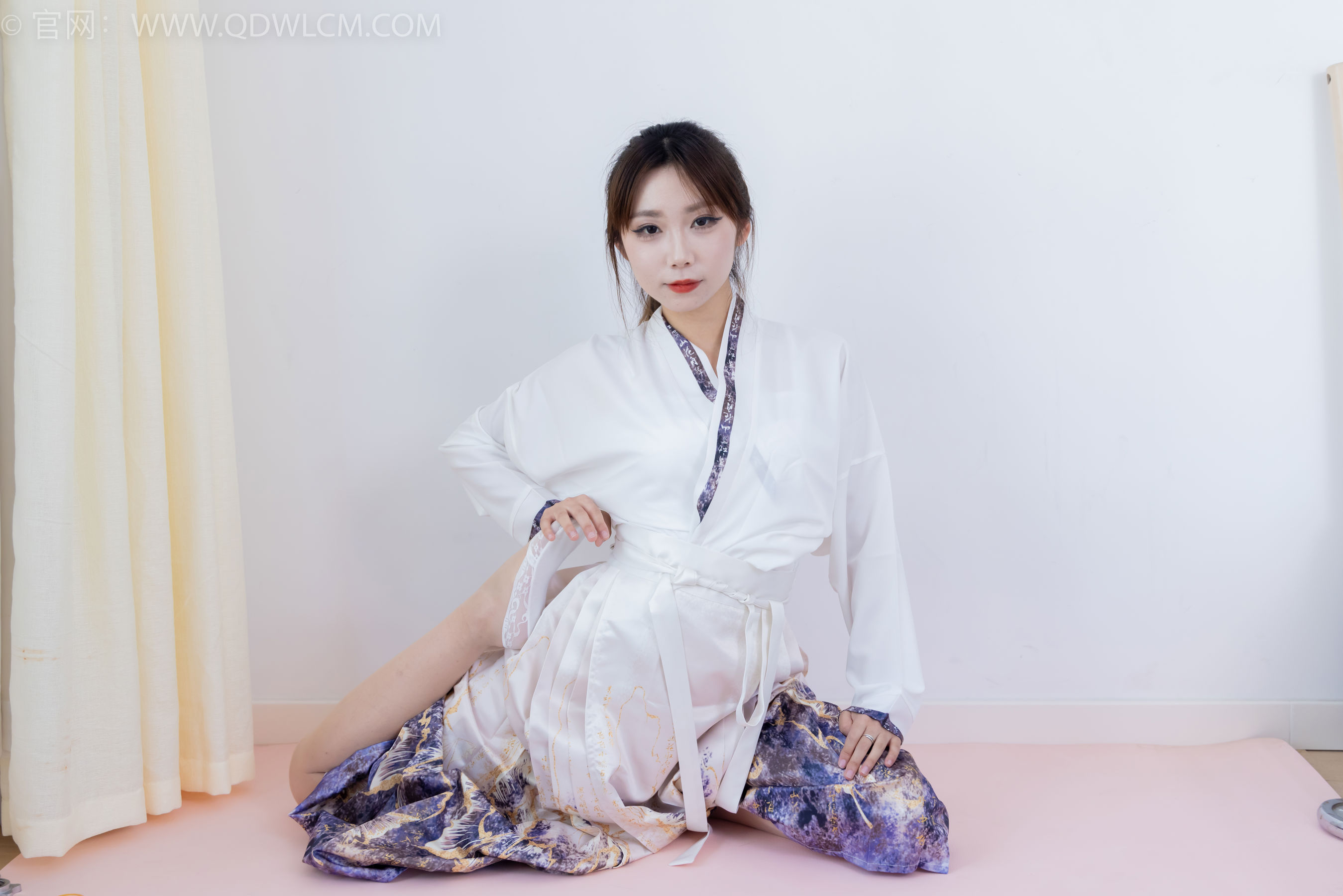 物恋传媒 No.2410 泡泡 - 汉服、平底鞋、白棉袜、白船袜、薄肉丝