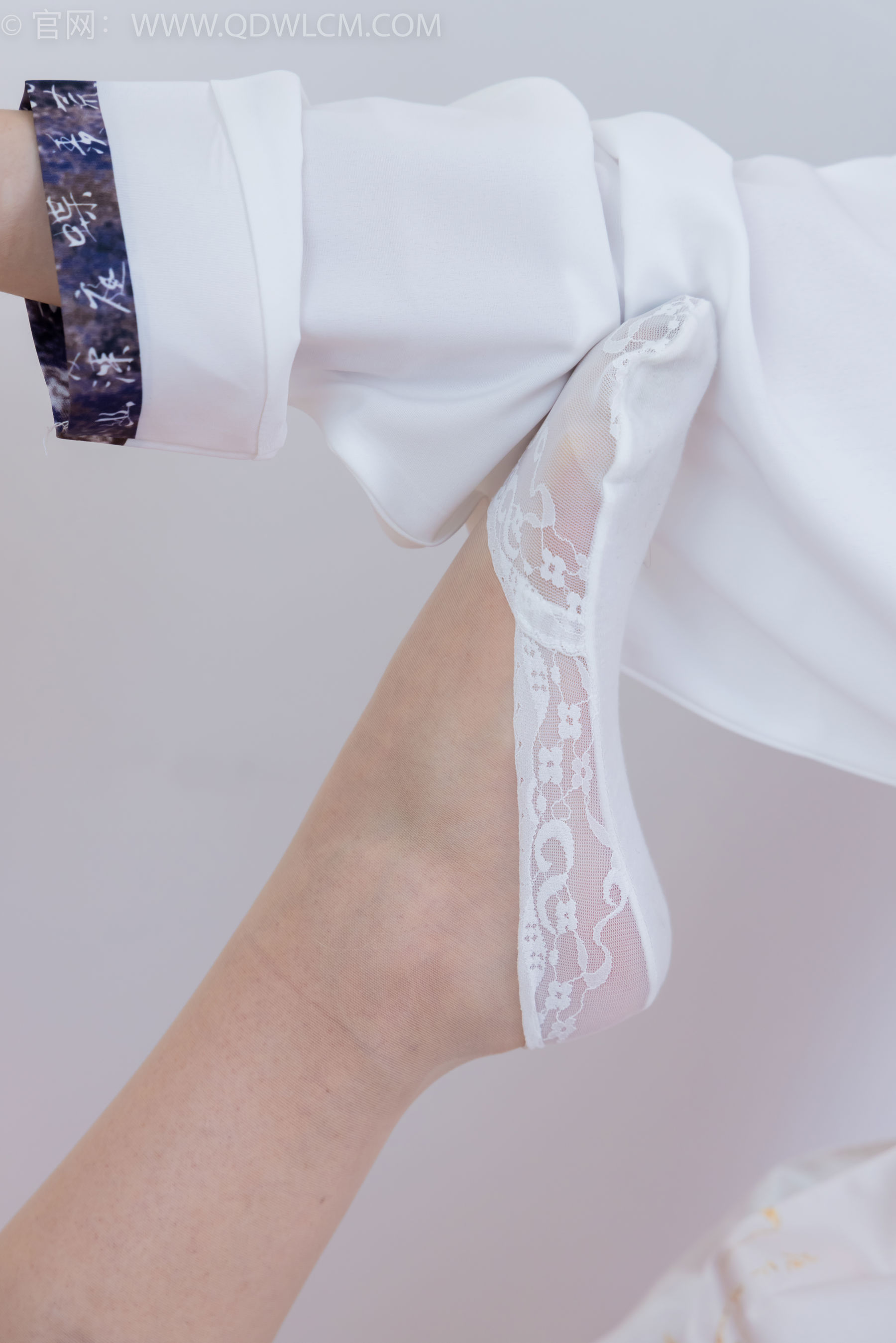物恋传媒 No.2410 泡泡 - 汉服、平底鞋、白棉袜、白船袜、薄肉丝
