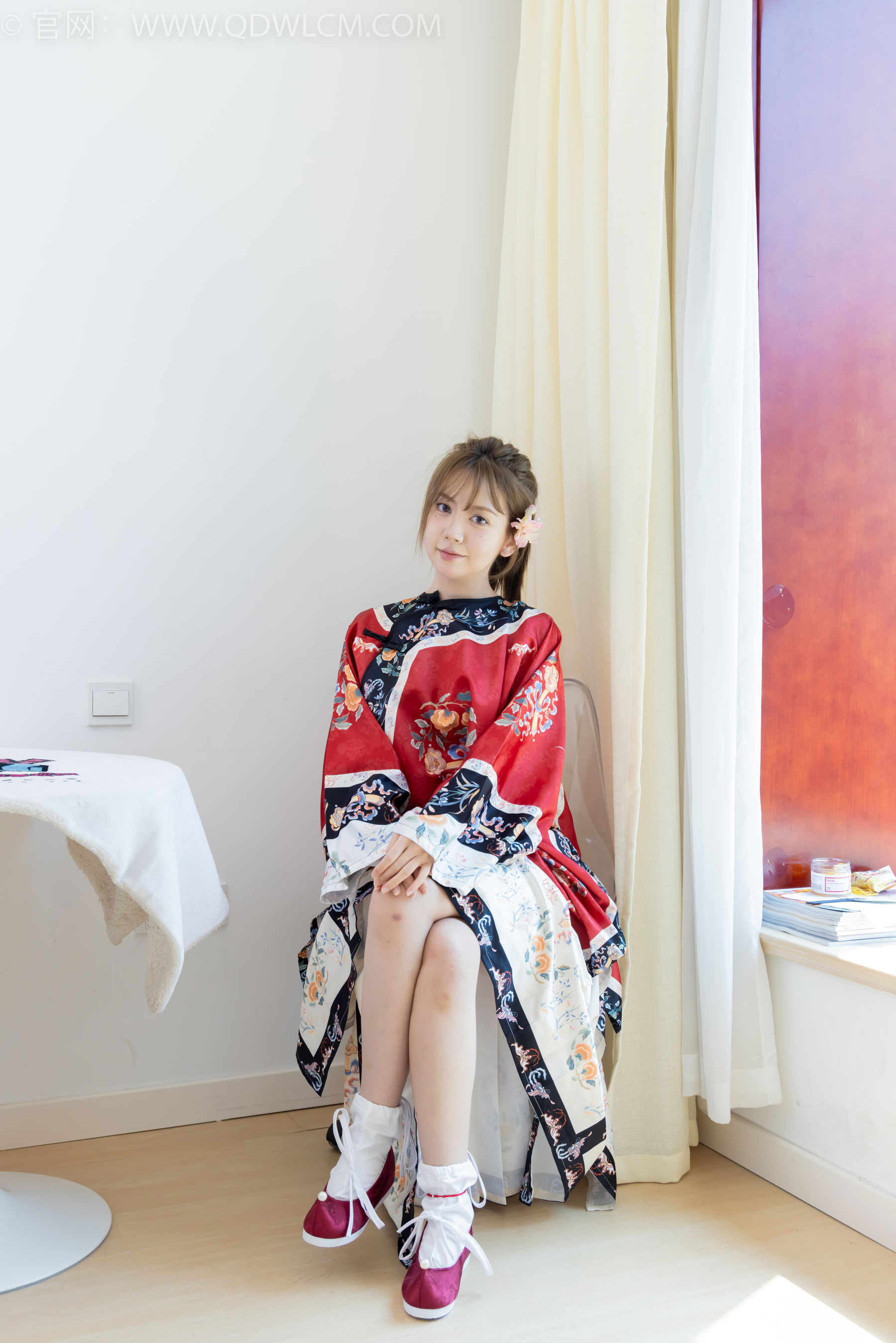 物恋传媒 No.2429 小曦 - 汉服、布鞋、足袋、白棉袜