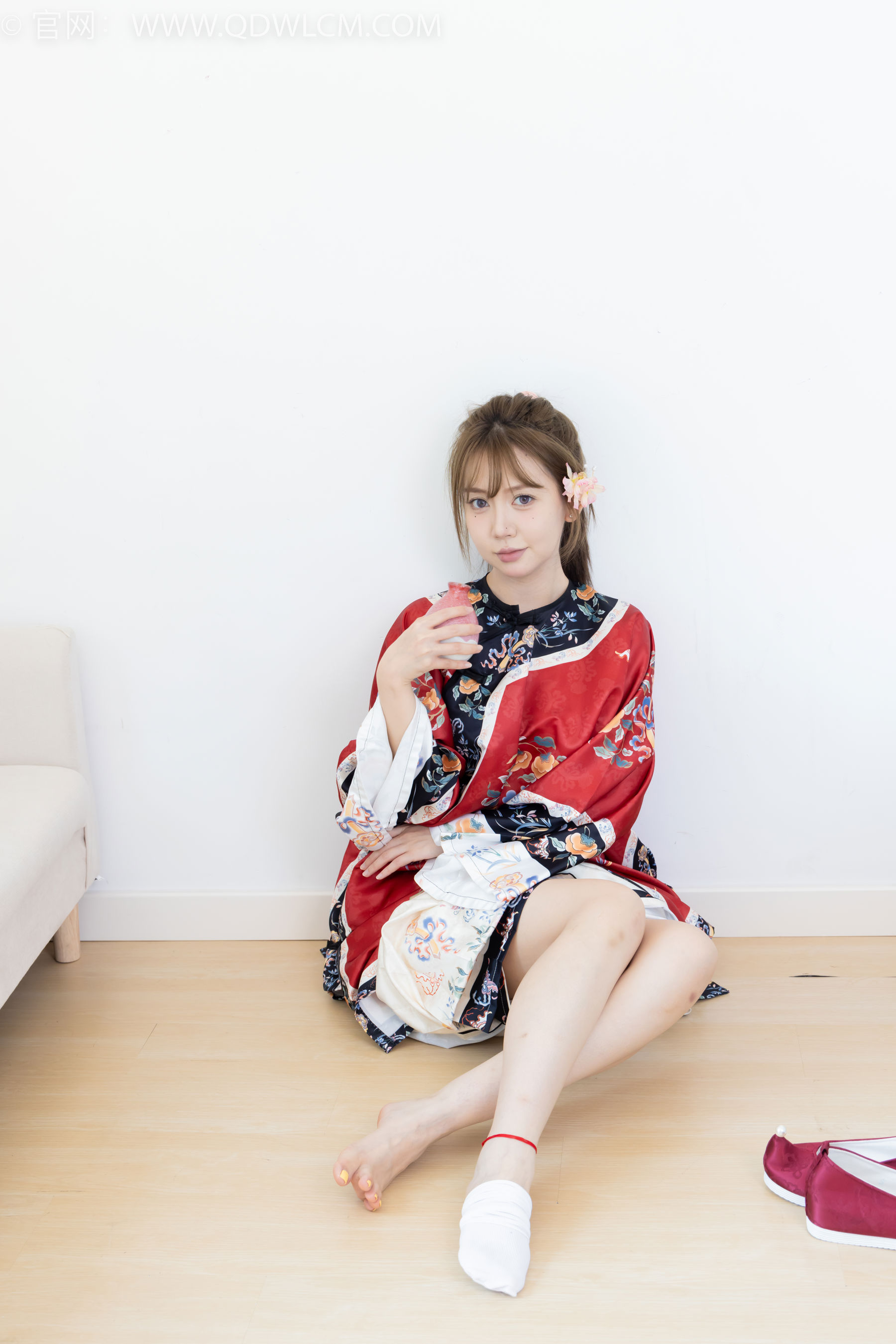 物恋传媒 No.2429 小曦 - 汉服、布鞋、足袋、白棉袜