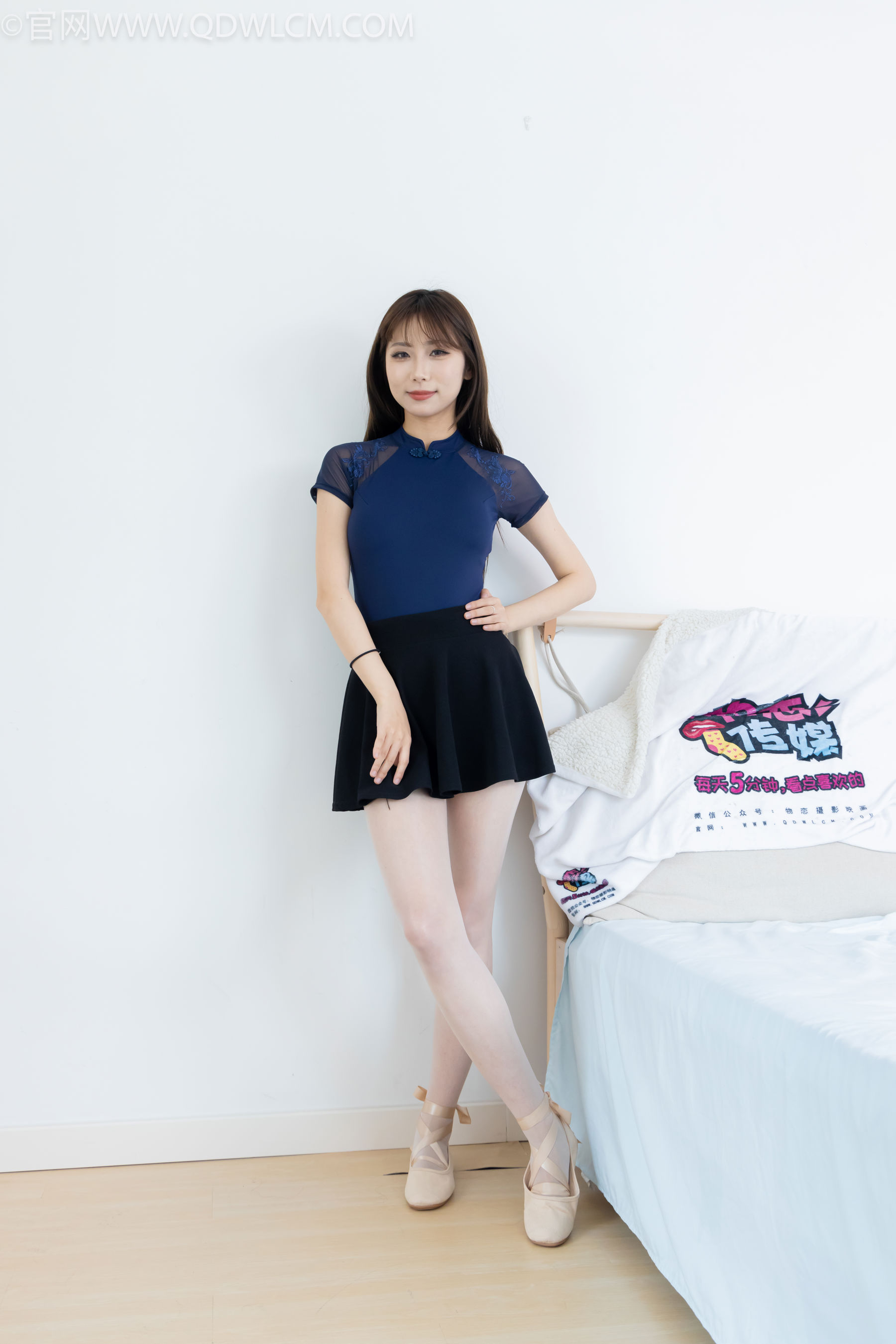 物恋传媒 No.2449 泡泡 - 舞蹈鞋、薄肉丝脚尖透明款 - 图片01