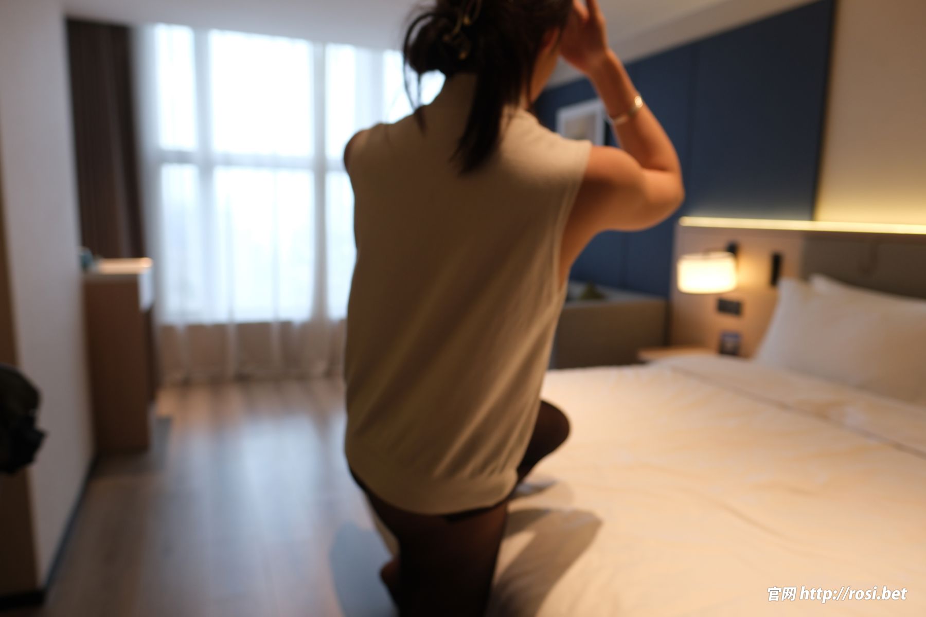 [ROSI写真] 2025.10.17 NO.5065