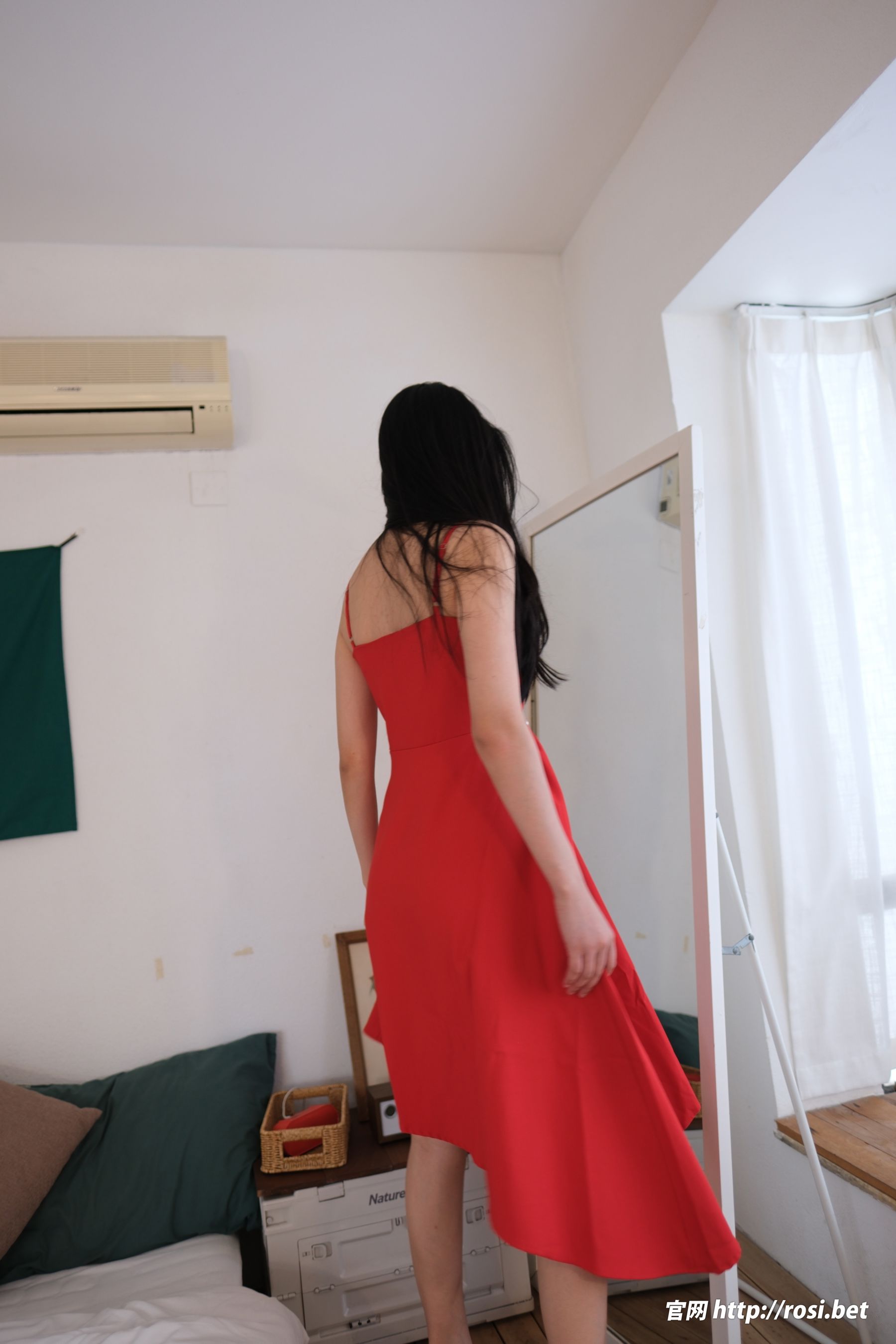 [ROSI写真] 2025.11.09 NO.5088