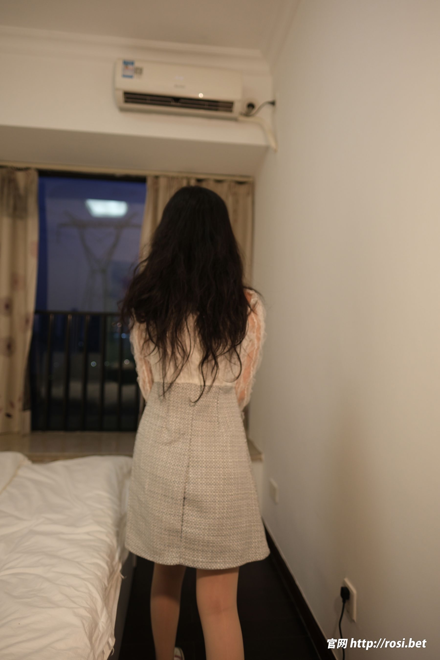 [ROSI写真] 2025.12.23 NO.5132